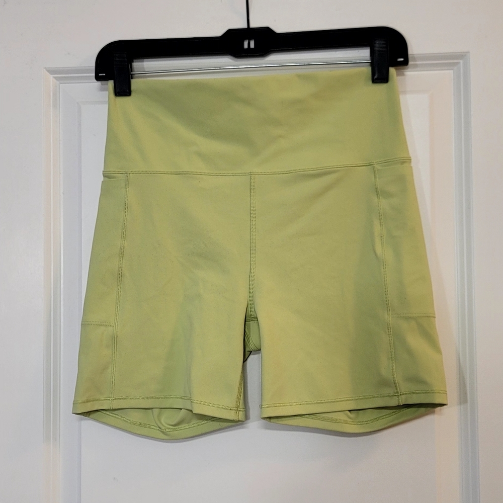 Women's Vuori Sudio Pocket Short - Limone size M